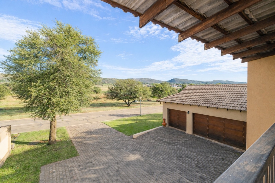 5 Bedroom Property for Sale in Xanadu Eco Park North West